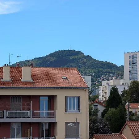 Le 143 Blum, 2 Bedrooms, 5 Personnes * Clermont-Ferrand