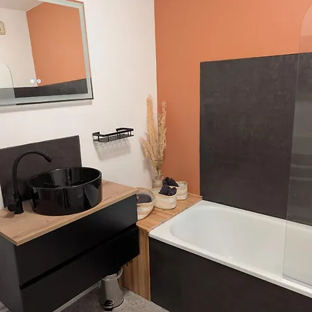 Le 143 Blum, 2 Bedrooms, 5 Personnes