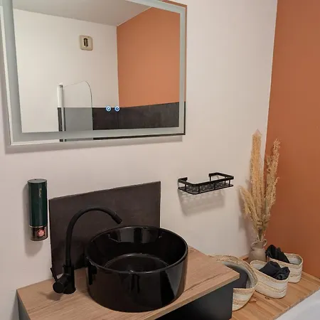 Le 143 Blum, 2 Bedrooms, 5 Personnes *